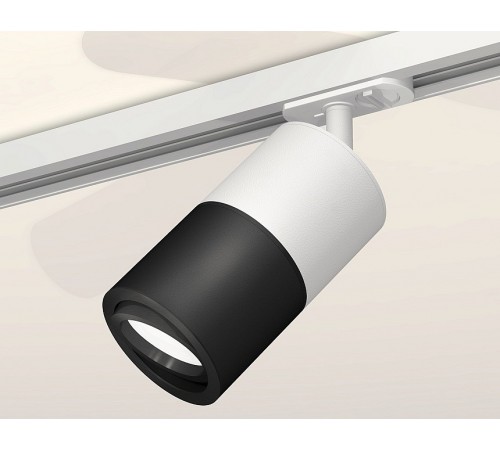 Светильник на штанге Ambrella Light XT7402002 XT Светильник на штанге Ambrella Light XT7402002 XT