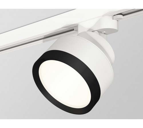 Светильник на штанге Ambrella Light XT8101002 XT Светильник на штанге Ambrella Light XT8101002 XT