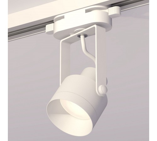 Светильник на штанге Ambrella Light XT6601040 XT Светильник на штанге Ambrella Light XT6601040 XT