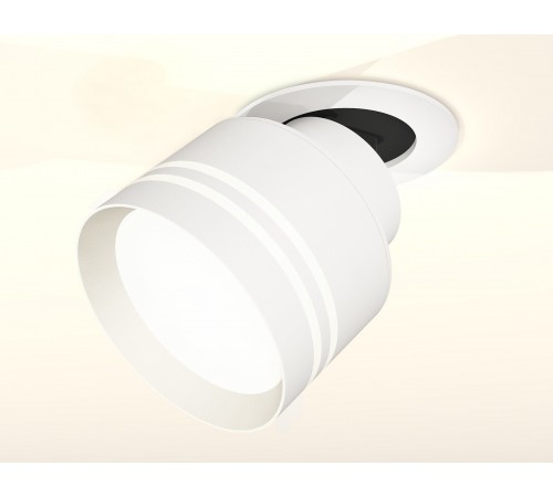 Встраиваемый светильник на штанге Ambrella Light XM8101526 XM Встраиваемый светильник на штанге Ambrella Light XM8101526 XM
