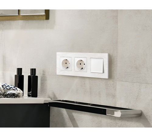 Рамка на 1 пост Ambrella Volt AF930101 Grand Рамка на 1 пост Ambrella Volt AF930101 Grand