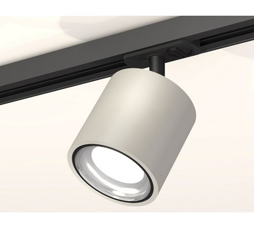 Светильник на штанге Ambrella Light XT7533010 XT Светильник на штанге Ambrella Light XT7533010 XT