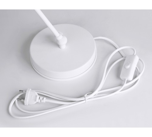 Настольная лампа офисная Ambrella Light TR8152 TR Настольная лампа офисная Ambrella Light TR8152 TR
