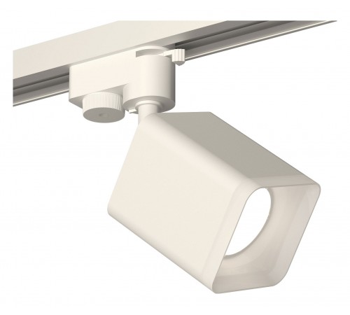 Светильник на штанге Ambrella Light XT7812022 XT Светильник на штанге Ambrella Light XT7812022 XT