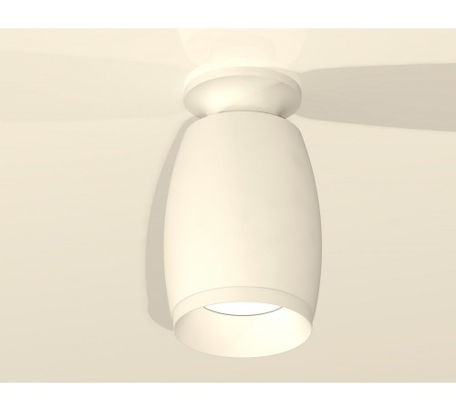Накладной светильник Ambrella Light XS1122040 XS Накладной светильник Ambrella Light XS1122040 XS