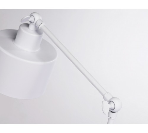 Настольная лампа офисная Ambrella Light TR8152 TR Настольная лампа офисная Ambrella Light TR8152 TR