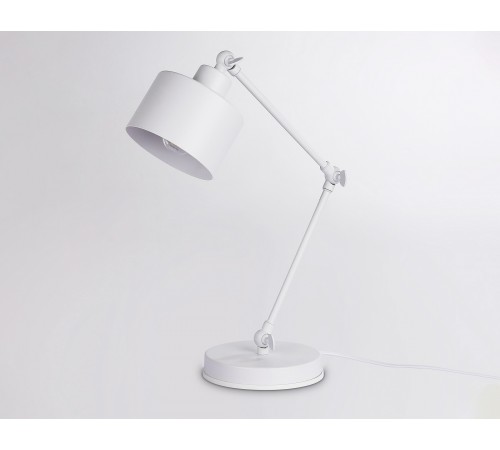 Настольная лампа офисная Ambrella Light TR8152 TR Настольная лампа офисная Ambrella Light TR8152 TR