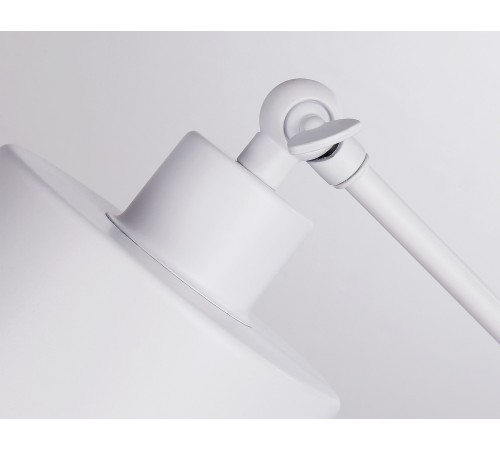 Настольная лампа офисная Ambrella Light TR8152 TR Настольная лампа офисная Ambrella Light TR8152 TR