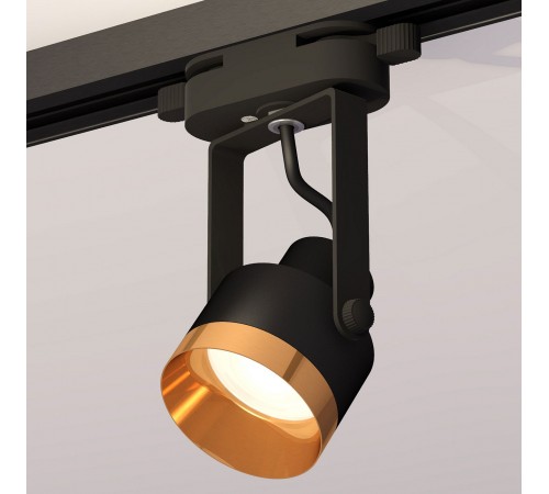 Светильник на штанге Ambrella Light XT6602044 XT Светильник на штанге Ambrella Light XT6602044 XT