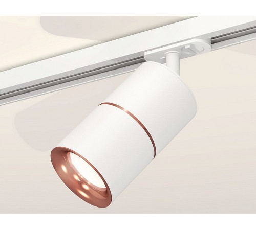Светильник на штанге Ambrella Light XT7401030 XT Светильник на штанге Ambrella Light XT7401030 XT