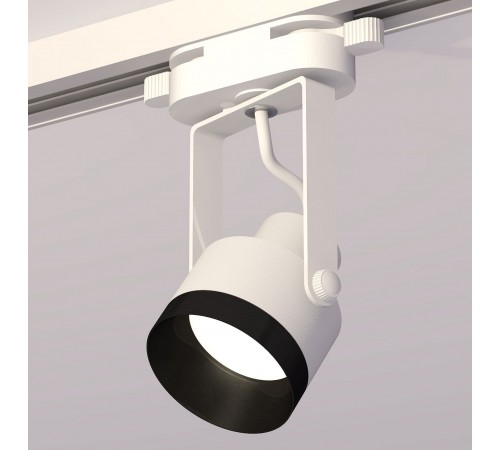 Светильник на штанге Ambrella Light XT6601041 XT Светильник на штанге Ambrella Light XT6601041 XT