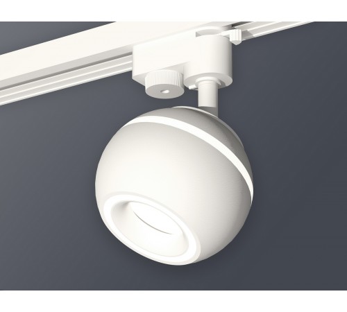 Светильник на штанге Ambrella Light XT1101030 XT Светильник на штанге Ambrella Light XT1101030 XT
