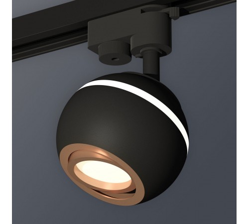 Светильник на штанге Ambrella Light XT1102024 XT Светильник на штанге Ambrella Light XT1102024 XT