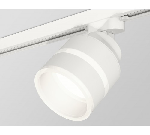 Светильник на штанге Ambrella Light XT8101024 XT Светильник на штанге Ambrella Light XT8101024 XT