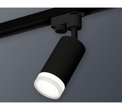 Светильник на штанге Ambrella Light XT6323130 XT Светильник на штанге Ambrella Light XT6323130 XT