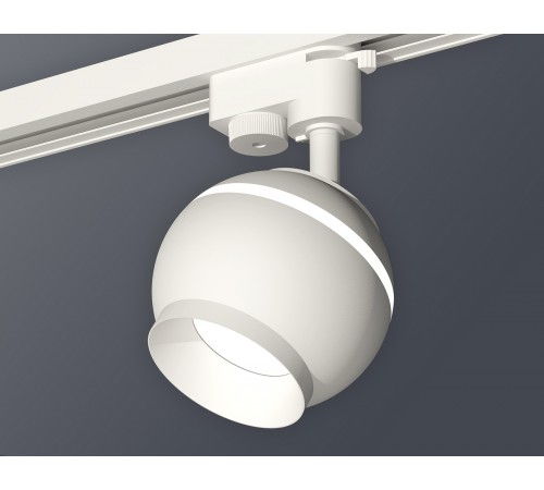 Светильник на штанге Ambrella Light XT1101020 XT Светильник на штанге Ambrella Light XT1101020 XT