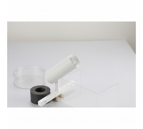 Светильник на штанге iLedex Technical 4822-005-D34-8W-40DG-3000K-WH VISION48/22 Светильник на штанге iLedex Technical 4822-005-D34-8W-40DG-3000K-WH VISION48/22
