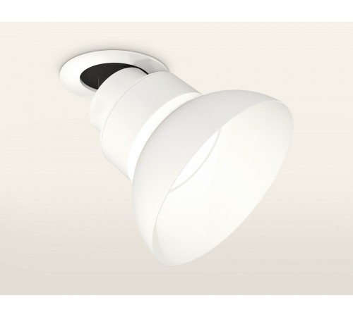 Спот Ambrella Light XM8101600 XM Спот Ambrella Light XM8101600 XM