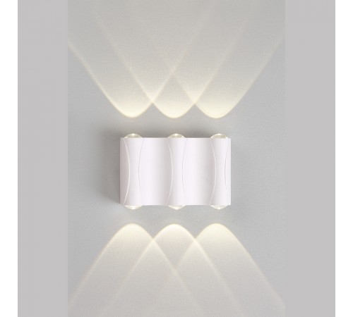 Бра Crystal Lux CLT 022W3 WH 4000K Бра Crystal Lux CLT 022W3 WH 4000K