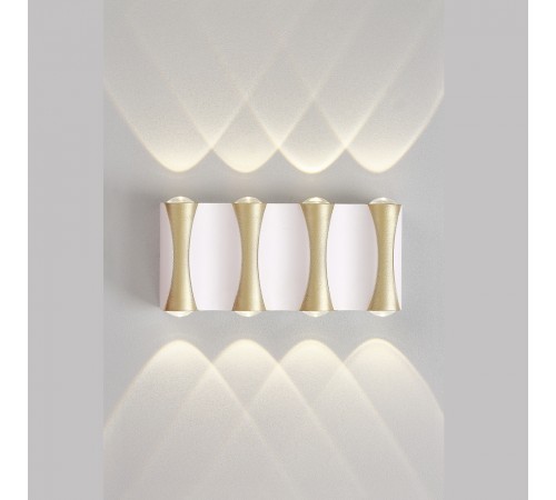 Бра Crystal Lux CLT 022W4 WH-GO 4000K Бра Crystal Lux CLT 022W4 WH-GO 4000K